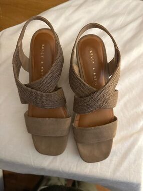 Kelly & Katie taupe  Espadrille Wedge Sandals Stretch Straps Platform Size 8.5